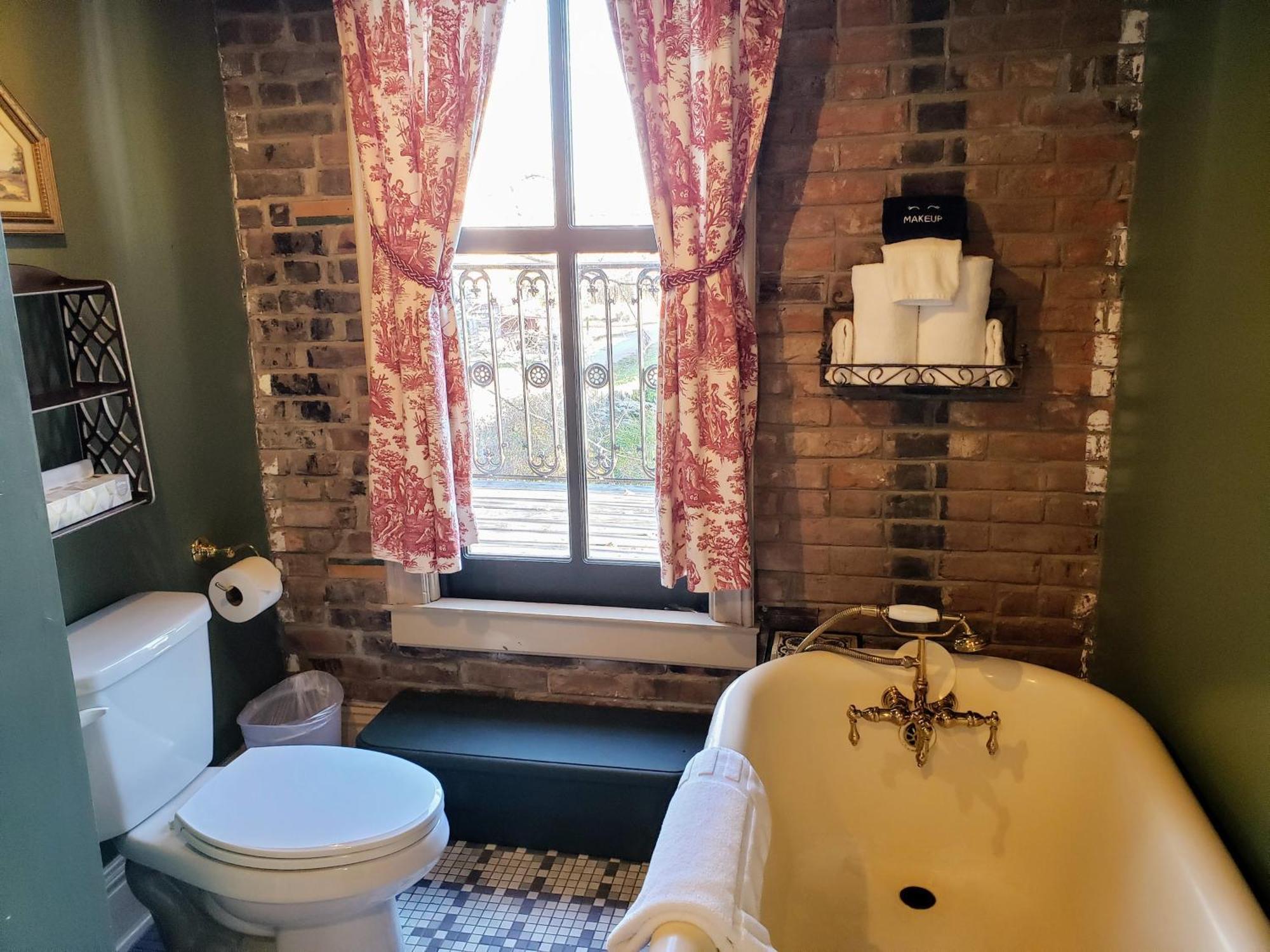 Iron Horse Hotel Blackwater Ngoại thất bức ảnh