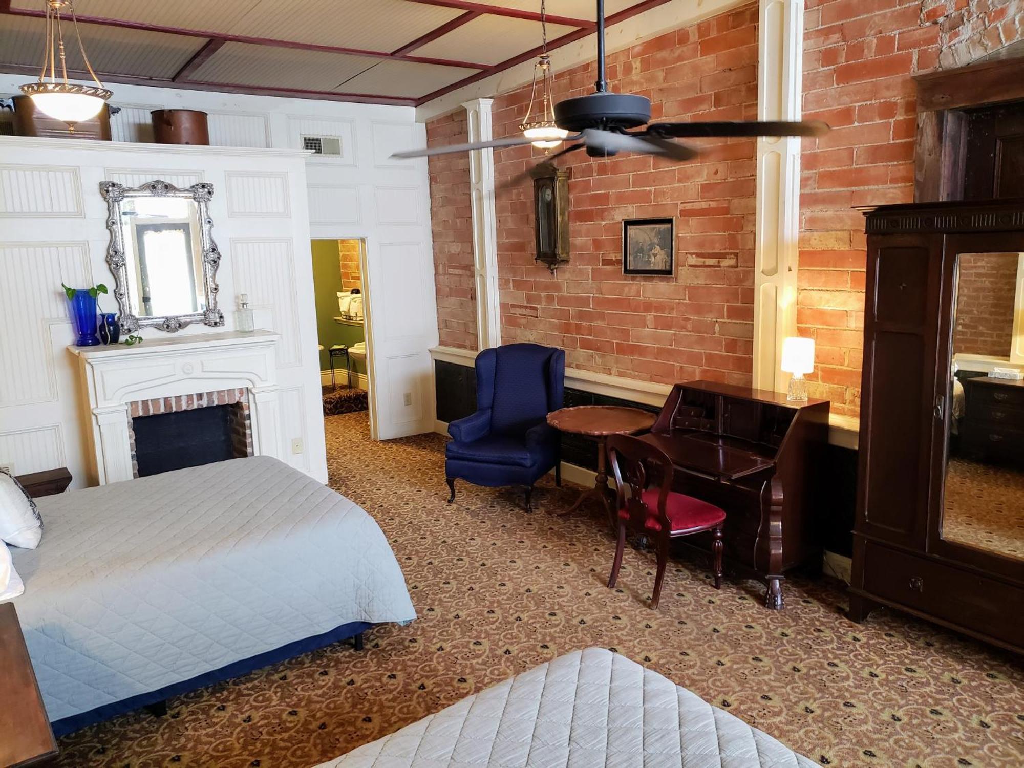 Iron Horse Hotel Blackwater Ngoại thất bức ảnh
